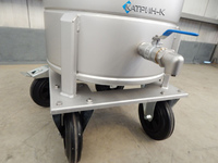 Резервуары и емкости на колесиках 90-1200 литров 6