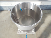 Резервуары и емкости на колесиках 90-1200 литров 8